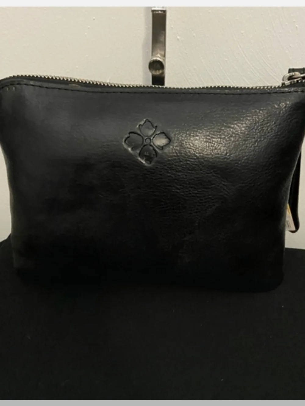 Patricia Nash-Cassini Beaded Wristlet Clutch (Blue-Forest Bead💙🖤) - Picture 7 of 7